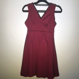 Haute Monde burgundy a-line pleated dress v-neck sleeveless NWOT